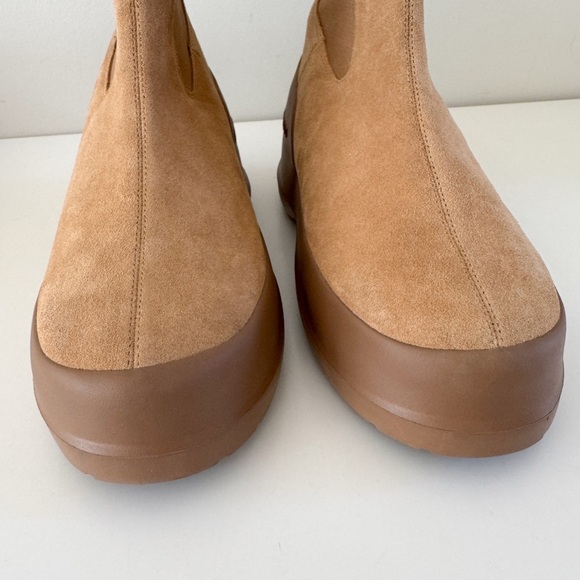 MOON BOOT • Luna Chelsea Suede Boots in Beige - Picture 5 of 15